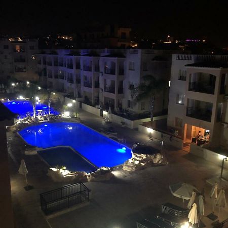 Royal Seacrest Apartment Pafos Dış mekan fotoğraf