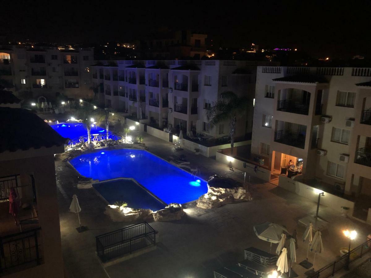 Royal Seacrest Apartment Pafos Dış mekan fotoğraf