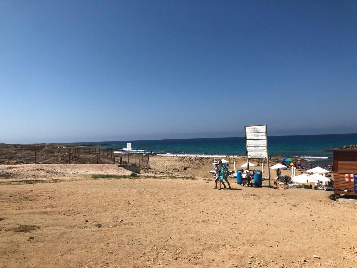 Royal Seacrest Apartment Pafos Dış mekan fotoğraf