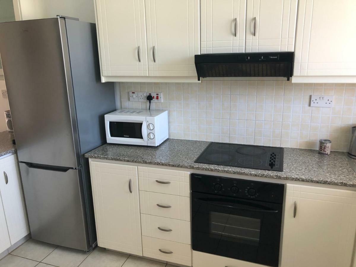 Royal Seacrest Apartment Pafos Dış mekan fotoğraf