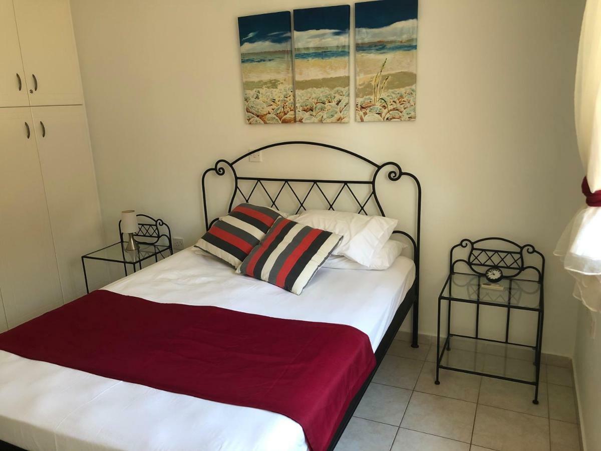 Royal Seacrest Apartment Pafos Dış mekan fotoğraf