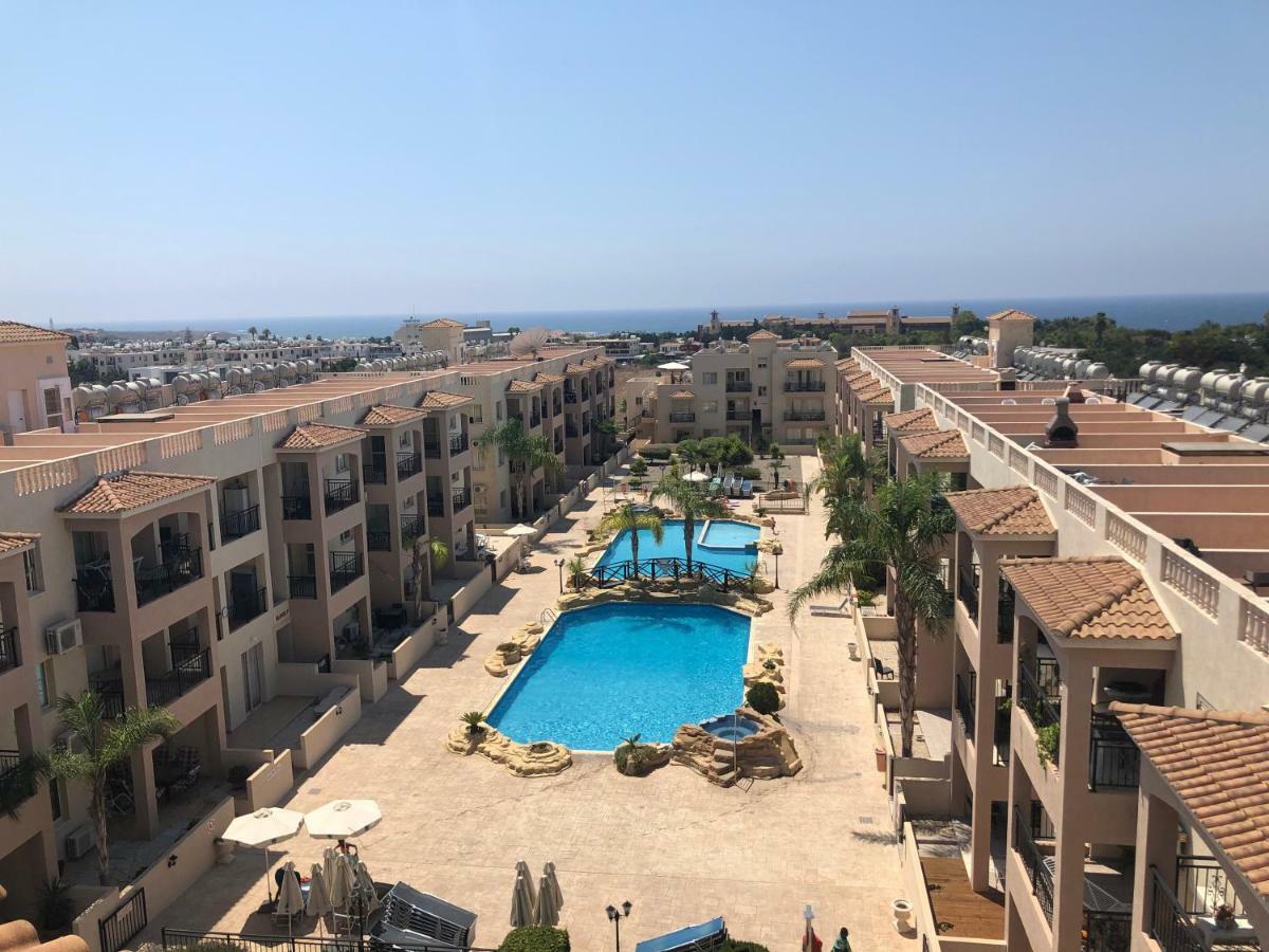 Royal Seacrest Apartment Pafos Dış mekan fotoğraf