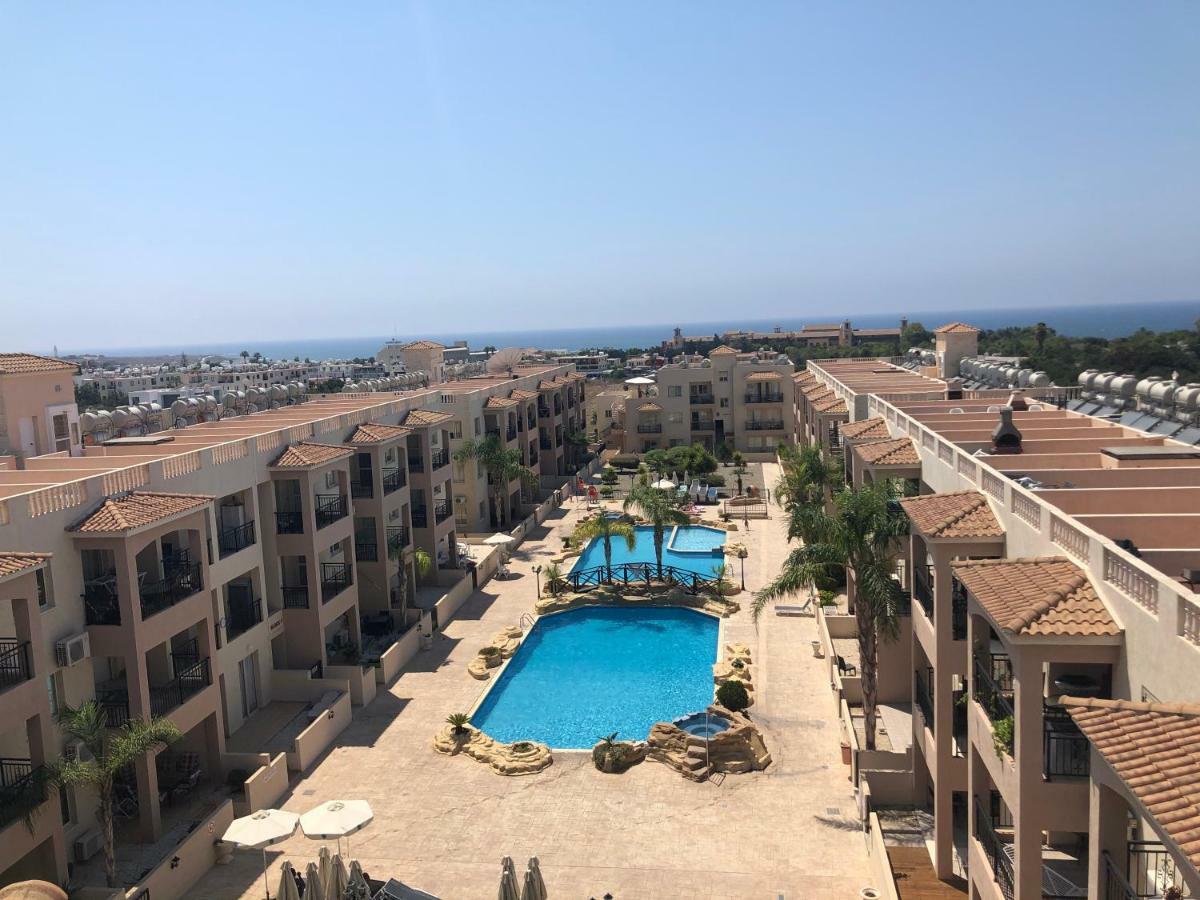 Royal Seacrest Apartment Pafos Dış mekan fotoğraf